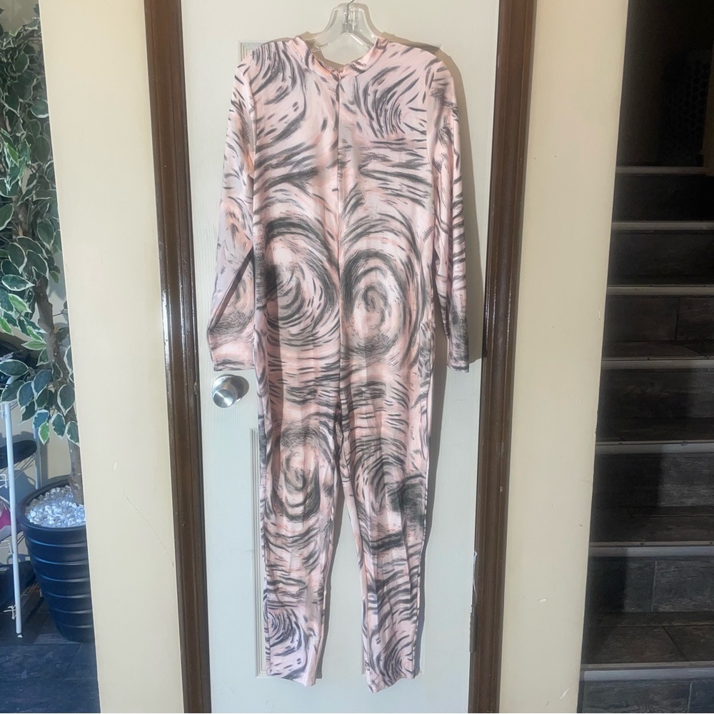 SHEIN Pink, Black and Gray Jumpsuit with Abstract Swirl Design